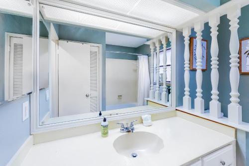 Churchill Escape - image 32