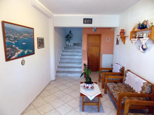 Myriam Studios - image 2