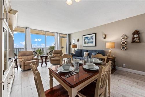 Condo 401 - main image