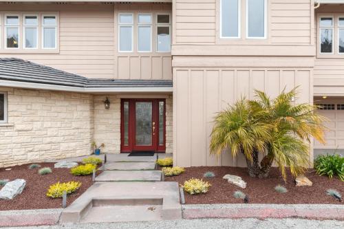 Large 3 bedroom 2 bath in Marina - image 12