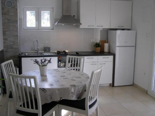 Holiday home Vers - 35m from the sea