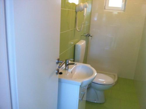One-Bedroom Apartment with Patio image 3