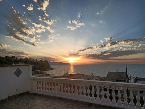 Casa vacanze Donatella, a due passi dalla spiaggia di Trappeto (Ciammarita) gîte à louer Valguarnera