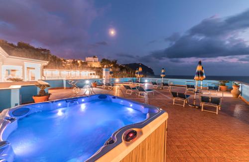 Hotel Cava Dell'Isola - image 4
