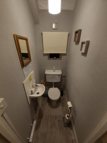 Caversham Lodge - main image