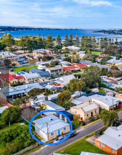 Goolwa Mariner’s Cottage - Free Wifi and Pet Friendly - Centrally located in Historic Region in กูลวา