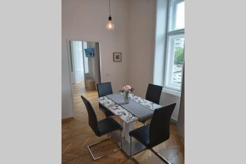 Lovely new 2 bedroom near hannovamarkt, Vídeň (fotografie 3)