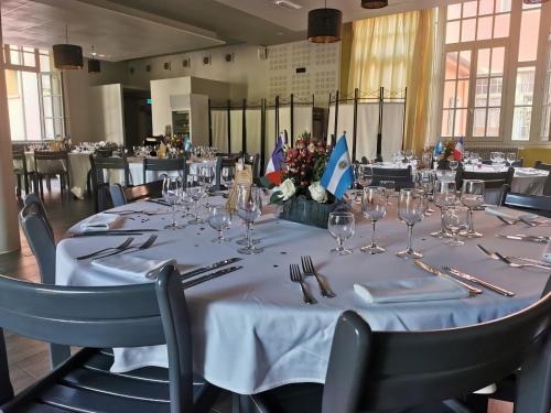 Банкетна зала, Le Pre Martin, gite de chalets in Анот