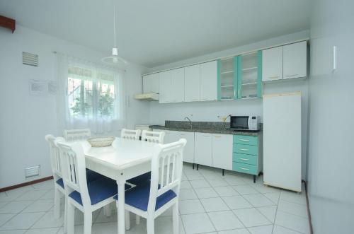 Two-Bedroom Apartment image 4