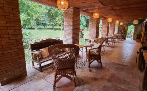 شرفة/ تراس, Hotel Mas de Xaxas in كامبرودون