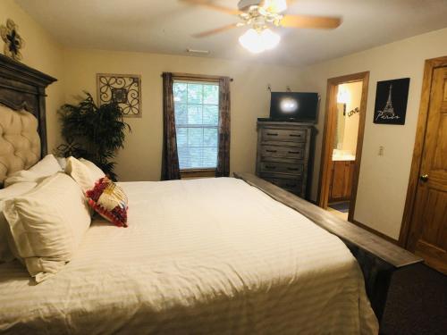 Briarstone Lodge Condo 13B in Pigeon Forge, USA