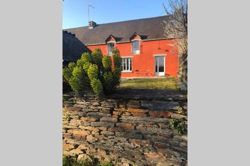 Le chat perché gîte à louer La Chapelle-Gaceline