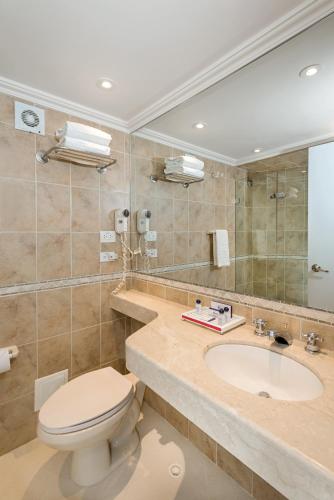 Standard Double Room image 8