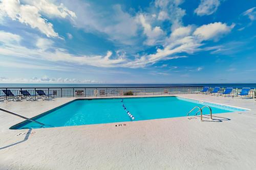 Beachfront Bliss at Stylish Gem - Pool Epic Views condo - main image