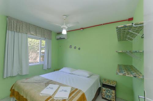 2 bedrooms, 5 beds