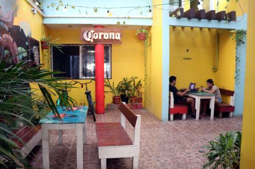 Tres Mundos Hostel in Playa del Carmen