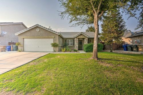 Family-Friendly Home, 6 Mi to Riverwalk Plaza