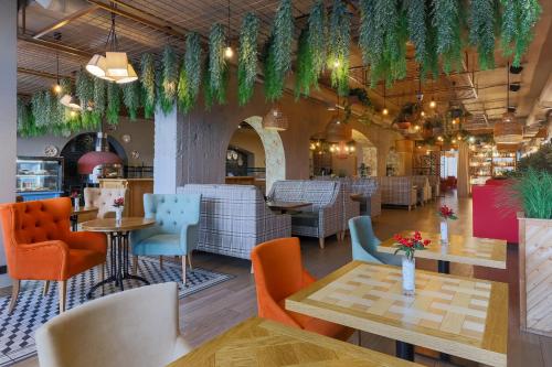 X-ROOM HOTEL - image 11