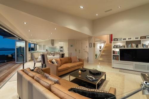 Heaven NZ Luxury Accommodation in เบย์ ออฟ ไอส์แลนด์