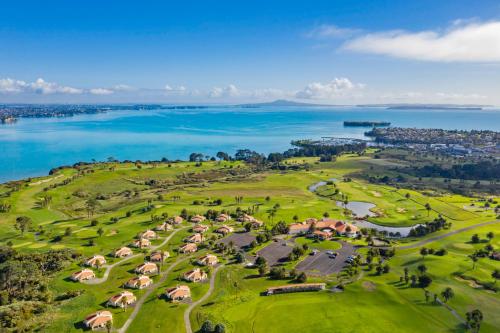 Rydges Formosa Auckland Golf Resort - Accommodation - Auckland