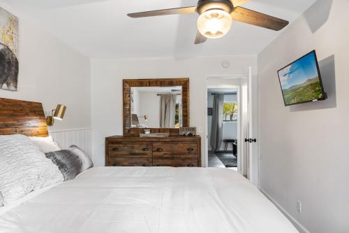 The Getaway Big Bear - Spa *Firepit *Pool *Sleeps 10 *Ski Views in Big Bear Lake, USA