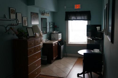 463 Beacon Street Guest House Image 53