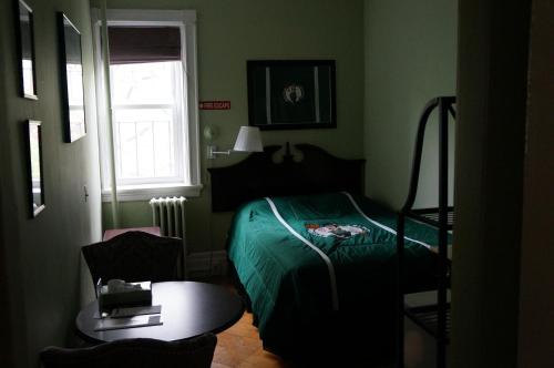 463 Beacon Street Guest House Image 32