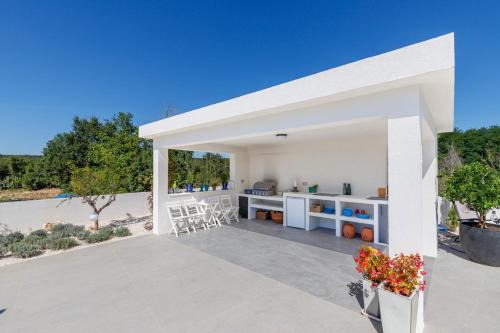 Iekārtas, Luxury Villa Valhalla with Private Pool in Barat