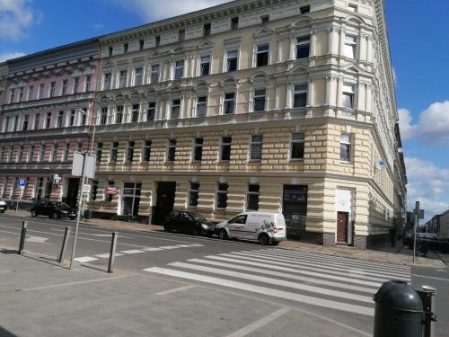 Hostel Tulip - Pokój 5 ze wspólną łazienką i kuchnią