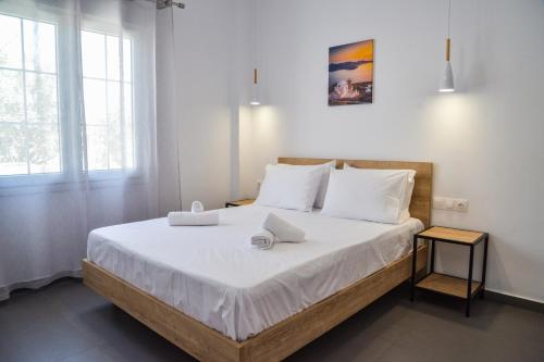Tzoka's Apartments in Milos Island