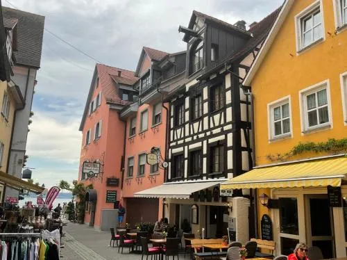 Gästehaus AM HAFEN in Meersburg, Deutschland