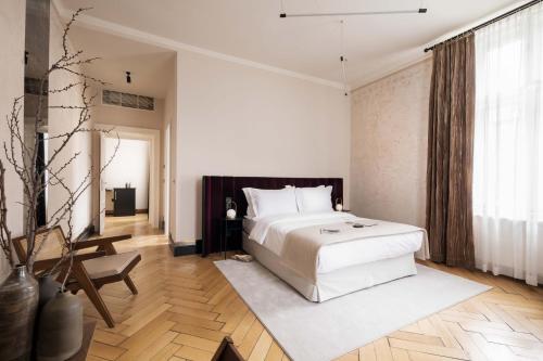 Zola Hotel, Palais de Boheme, Adults Only