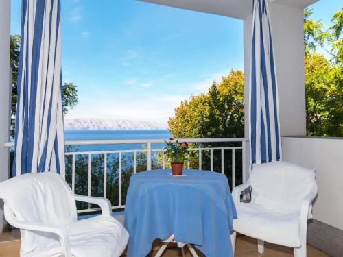  Apartment Ostovic - SNJ111, Pension in Senj