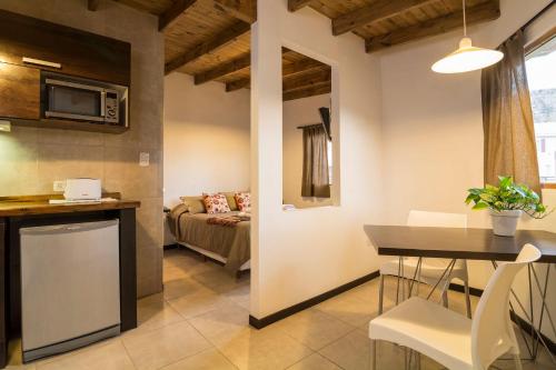 주방, Posada y Cabanas El Barranco in 엘 찰텐