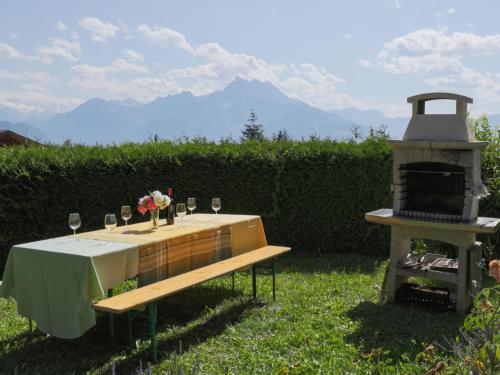 Chalet Chalet Les Rochers Blancs by Interhome in วิลลาร์-ซูร์-ออลลง
