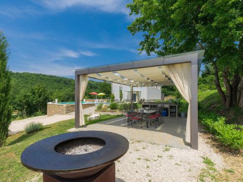 Villa Studio Gallery Bura by Interhome in Momjan