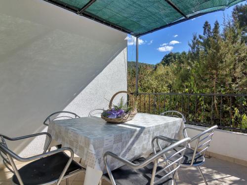Apartment Rubin-4 by Interhome in Zastražišće
