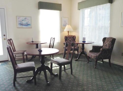 Voyager Inn