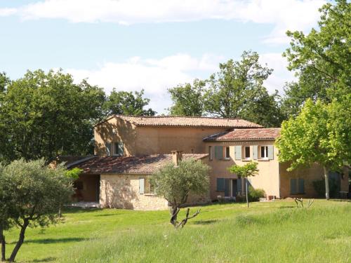 Holiday Home Les Meuniers gîte à louer Les Roussens