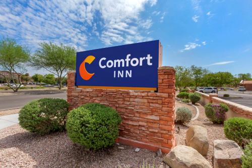 Comfort Inn & Suites North Glendale and Peoria