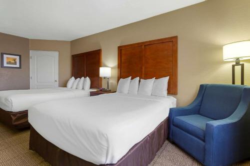 Comfort Inn & Suites North Glendale and Peoria