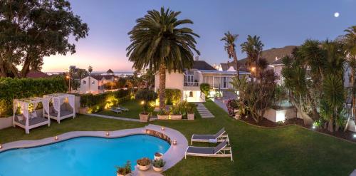 The Clarendon - Fresnaye