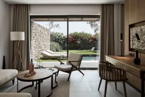 The Olivar Suites - main image