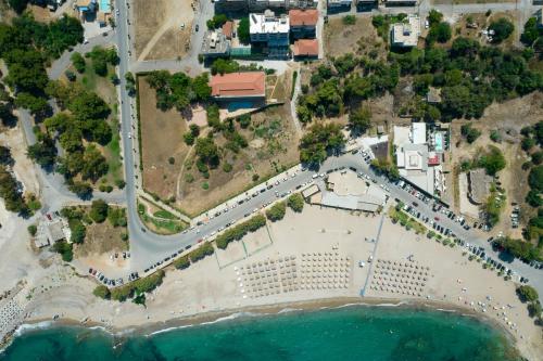 Elegant Beach Hotel - former Hotel Tsolaridis, Kyparissia bei Dhesíllas