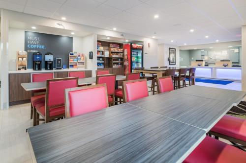 Holiday Inn Express - Plymouth, an IHG Hotel in Plymouth, USA