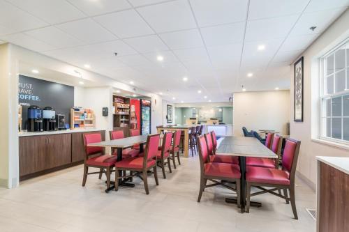Holiday Inn Express - Plymouth, an IHG Hotel in Plymouth, USA