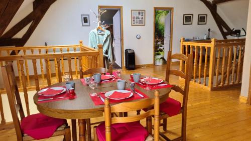 อาหารและเครื่องดื่ม, L'Eléphant Heureux (L'Elephant Heureux) in ชาร์สนุย