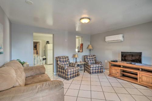 . Pet-Friendly Okeechobee Home w/ Lake Access!