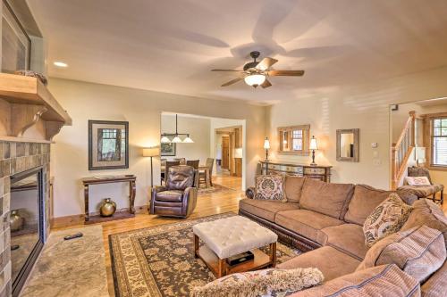 Fraser Family Escape with Hot Tub and Front Porch - image 3