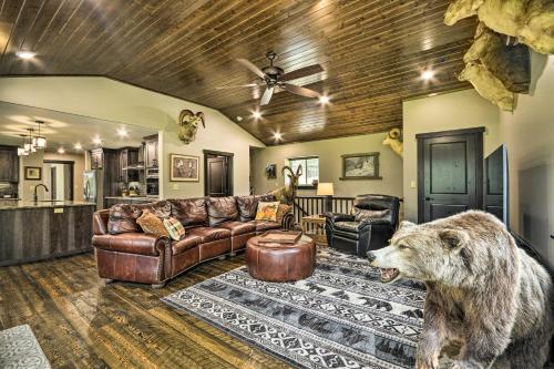 Grand Slam Ranch Hike and Fly Fish On-Site! in McLeod, USA